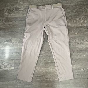 Uniqlo Men's Light Tan Chinos